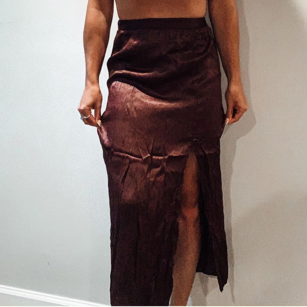 SATIN MIDI SKIRT